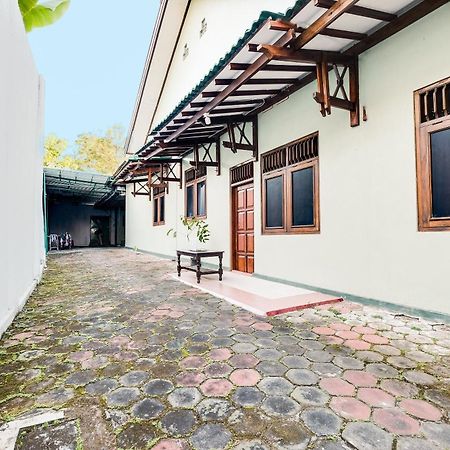 Spot On 92068 Pudja Kesuma Homestay Syariah Yogyakarta Eksteriør billede
