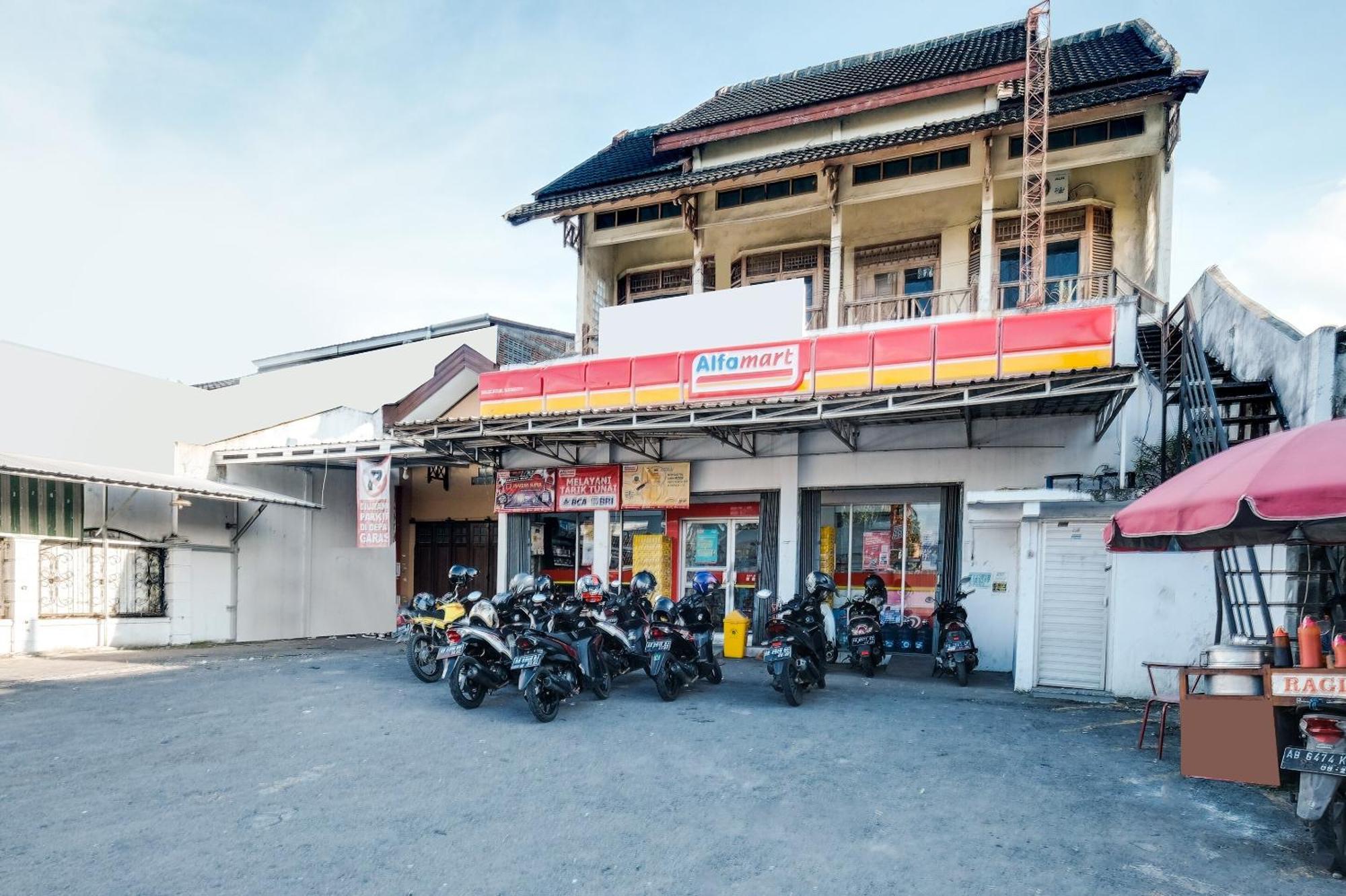 Spot On 92068 Pudja Kesuma Homestay Syariah Yogyakarta Eksteriør billede