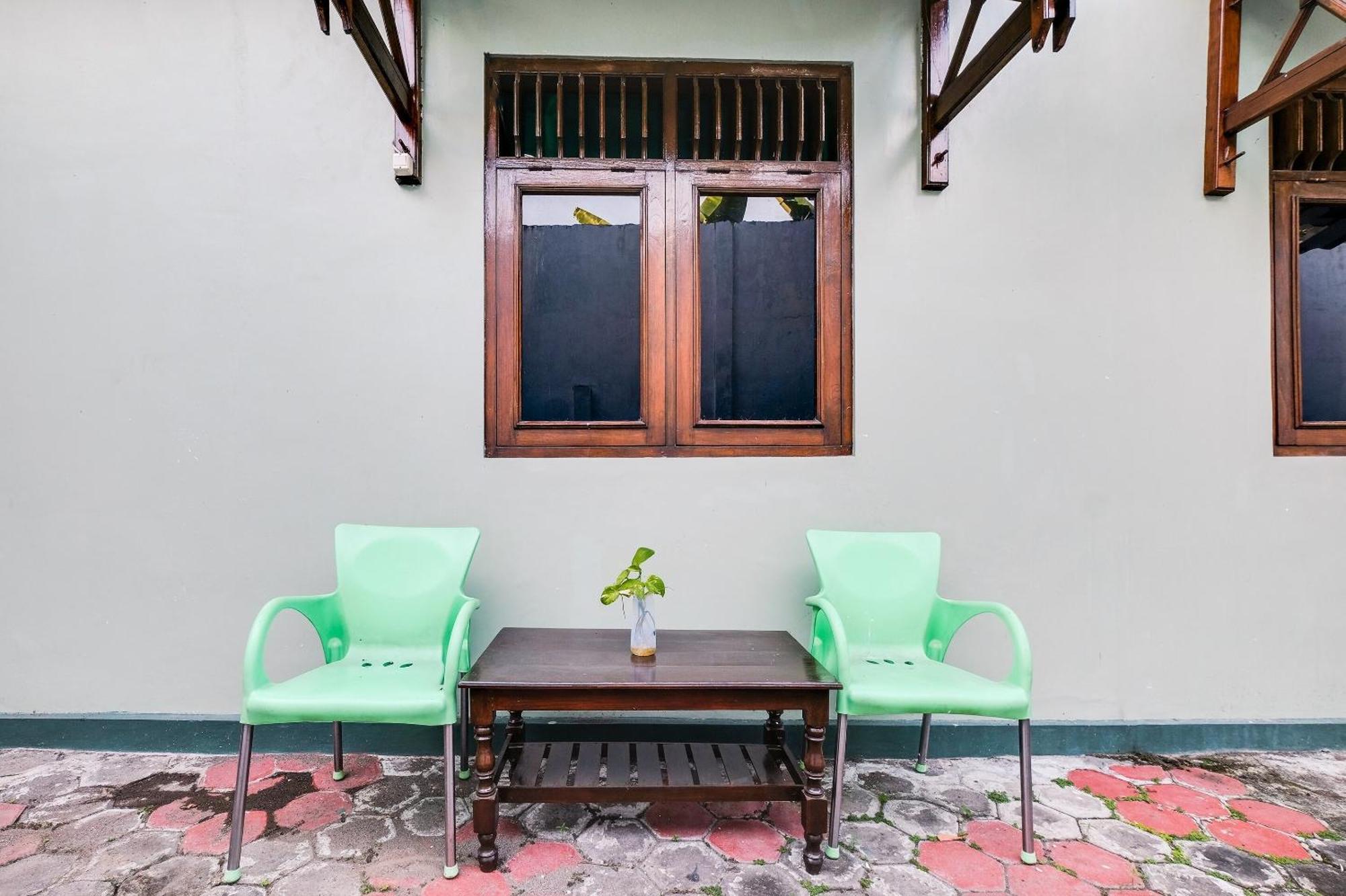 Spot On 92068 Pudja Kesuma Homestay Syariah Yogyakarta Eksteriør billede